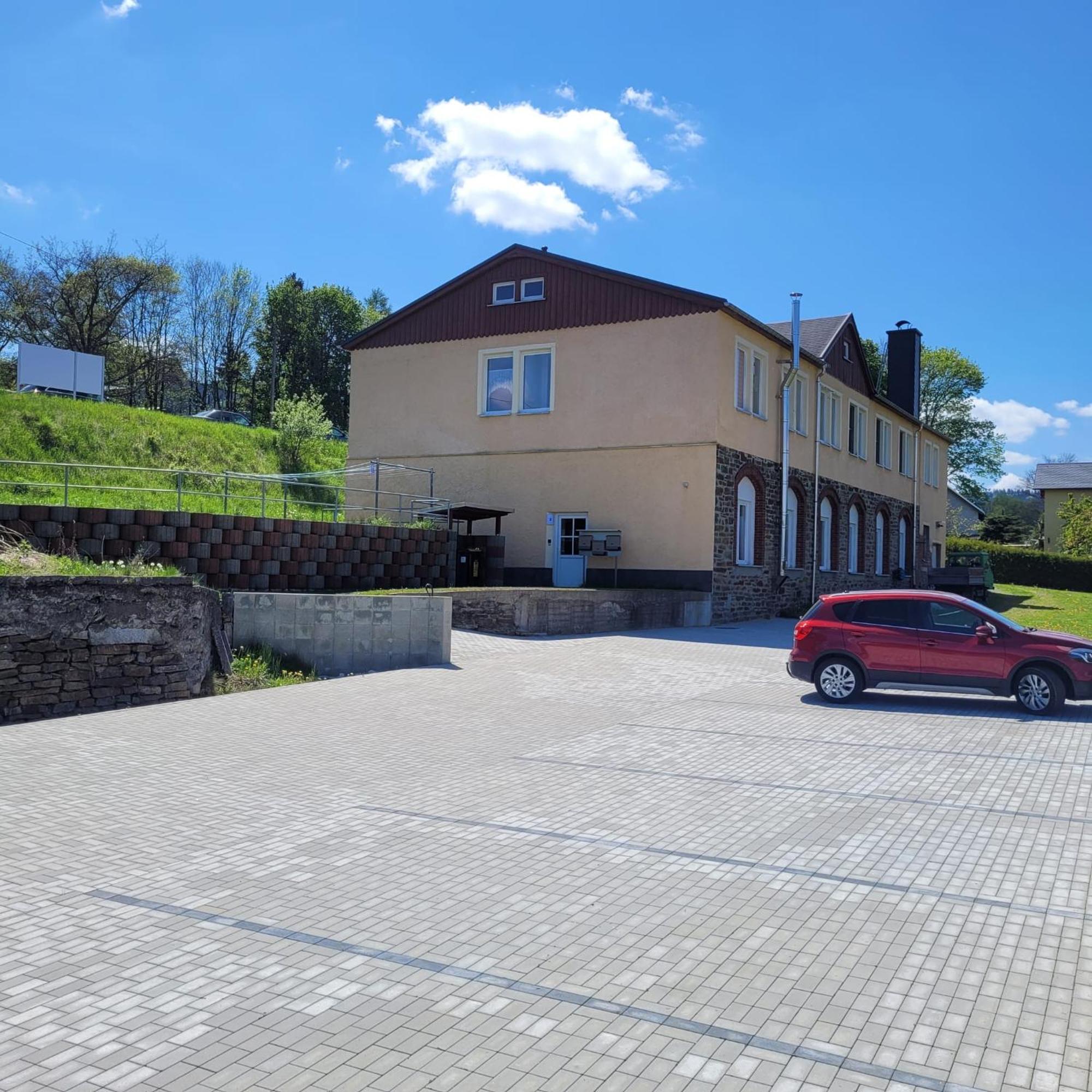 Ferienwohnungen An Der Fichtelbergbahn Cranzahl Zewnętrze zdjęcie